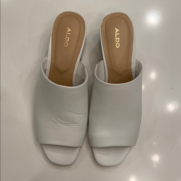 Aldo - Picture 4 of 4